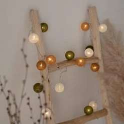 Maisons Du Monde Guirlandes Et Décorations Lumineuses Guirlande Blanche Et Kaki 20 LED L370 -Luminaires Contemporain Soldes guirlande blanche et kaki 20 led l370 1000 12 36 227914 3