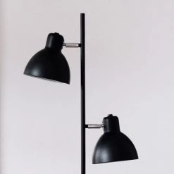Dyberg Larsen Lampadaires Lampadaire En Métal Noir Mat Et Chrome, H 160 Cm D 16 Cm -Luminaires Contemporain Soldes lampadaire en metal noir mat et chrome h 160 cm d 16 cm 3