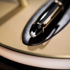 SLAMP Lampes à Poser Lampe De Bureau LED Métal/Cuir Avec Stylo à Plume Montblanc® -Luminaires Contemporain Soldes lampe de bureau led metal cuir avec stylo a plume montblanc 3