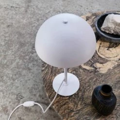 Dyberg Larsen Lampes à Poser Lampe De Table En Métal Blanc Mat, H 38,5 Cm D 21 Cm -Luminaires Contemporain Soldes lampe de table en metal blanc mat h 38 5 cm d 21 cm 2